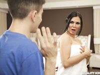Jasmine Jae - What Is In Your Luggage