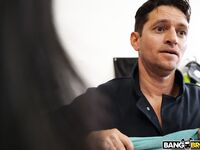 Gabbie Carter And Kailani Kai – MILF and Teen Fuck Car Man