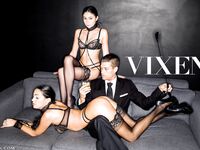 ARIANA MARIE & SOFI RYAN - (VIXEN) Club VXN