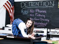 Amber Summer, Luxe La Fox - Exercising Trust