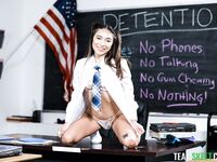 Amber Summer, Luxe La Fox - Exercising Trust