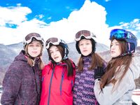 Margo von Teese, Alice Flore, Hot Pearl, Erika Mori