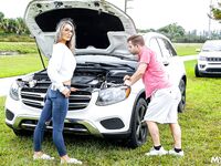 Mandy Rhea – Concept Milf in Distress