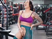 Kona Jade - Squirt The Sweat Away