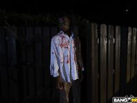 Roxie Sinner – A Zombie Swalloween