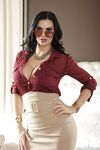 Jasmine Jae - What Is In Your Luggage