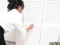 Rose Monroe - Big Ass Realtor Fucked by Tenant