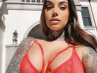 PAWG QUEEN • Giuliana •