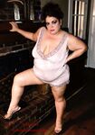 Mature Hotwife Available For Hung Black Men