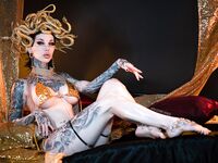 Medusa by Razor Candi