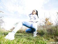 Lexi Dona - Pulling More Than Hamstrings