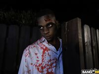 Roxie Sinner – A Zombie Swalloween