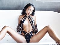 ARIANA MARIE & ALEXIS TAE - (SLAYED) Saturation