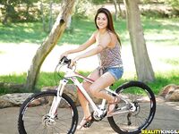 Shyla Jennings, Lia Lor & Cassie Laine