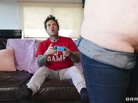 Aubree Valentine, Abigaiil Morris - Horny Cosplay Cutie Fist