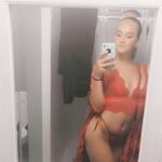 Blonde Canadian E-girl Jessie