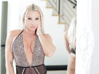 Robbin Banx - Robbin Lovely Life