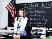 Amber Summer, Luxe La Fox - Exercising Trust