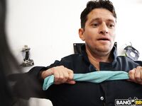 Gabbie Carter And Kailani Kai – MILF and Teen Fuck Car Man