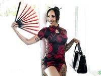 Luna Luxe, Kona Jade - Caught, Stuck, and Fucked