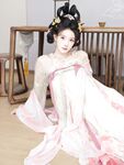 Chinese girl naked photo collection