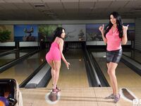 Anissa Kate, Ania Kinski - 2 French Floosies Prepare Each Ot