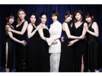 8 Woman Last Dance