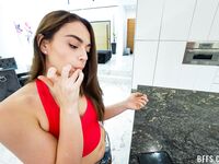 Sophia Burns, Holly Day, Nia Bleu