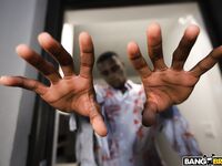 Roxie Sinner – A Zombie Swalloween