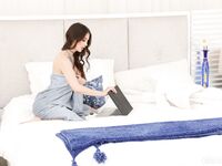 Maddy May Neglected Wife Needs Satisfaction Now