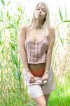 Avery - Naked outdoors