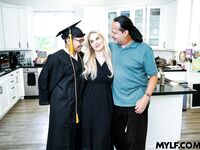 Slimthick Vic - Summa Cum Laude