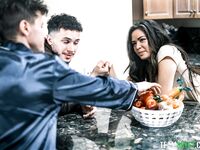 Scarlett Alexis, Riley Jean