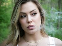 Avery Cristy Only fans