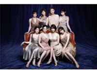 8 Woman Last Dance