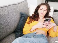 Natasha Nice, Chloe Surreal - I Hate Working For Your Girlfr