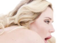 Savannah Bond - Makes Use of Glass Dildo and Cock to Stretch