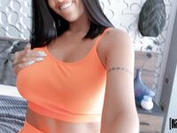 Yorgelis Carrillo - Free The Nipple