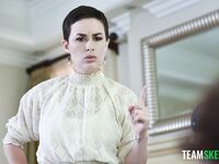 Kenzie Taylor,  Olive Glass - MomSwap Arrangement