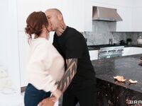 Alexis Fawx - A Good Milf's Bad Secret