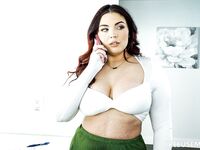 Scarlett Venom - Yoga And Chill