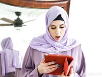 Anna Cummings - If He Wont Fuck You I Will