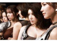 8 Woman Last Dance