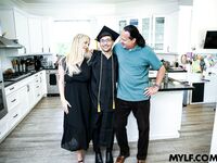 Slimthick Vic - Summa Cum Laude