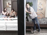 Big boobed British cougar Jasmine Jae gets banged by a skinn