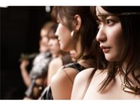 8 Woman Last Dance