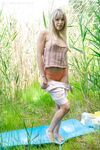 Avery - Naked outdoors