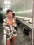 Layla, 26, Italy 