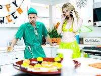 Mandy Rhea, Sydney Paige - Sexy Halloween Treat